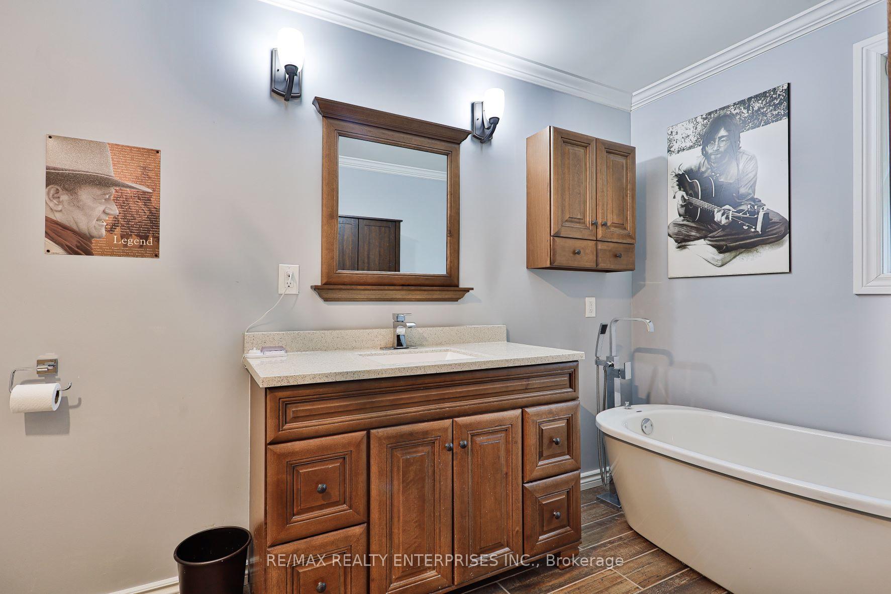 Photo 20 of 511 Campbellville Road, Hamilton, Rural Flamborough — HOMEH