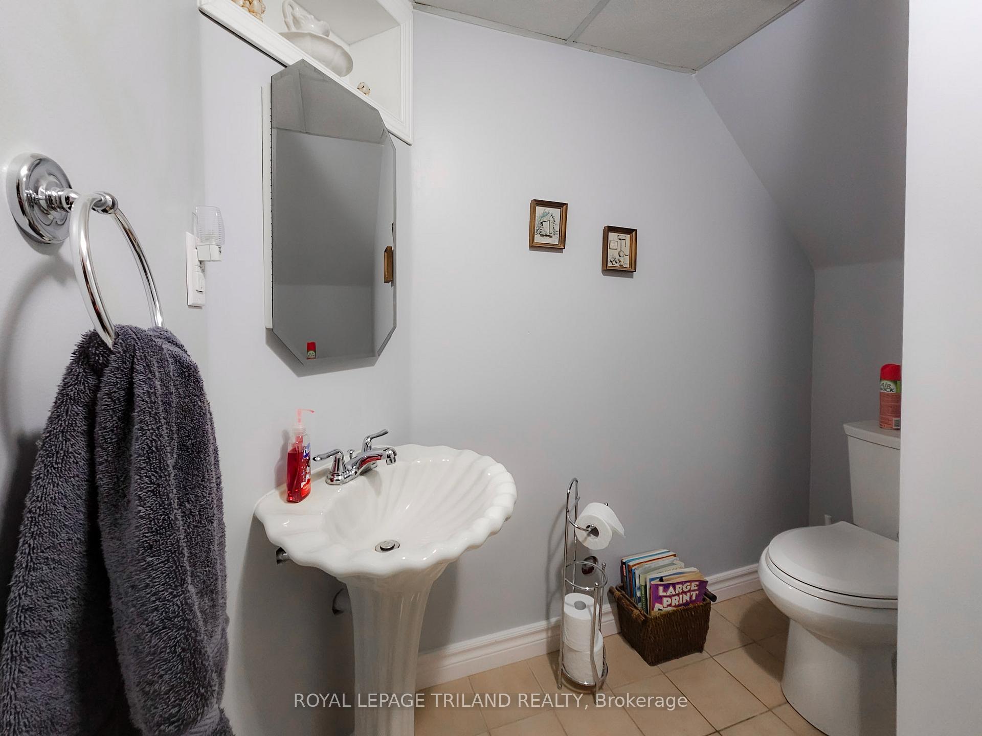 Photo 19 of 28 Rickwood Place, St. Thomas — HOMEH