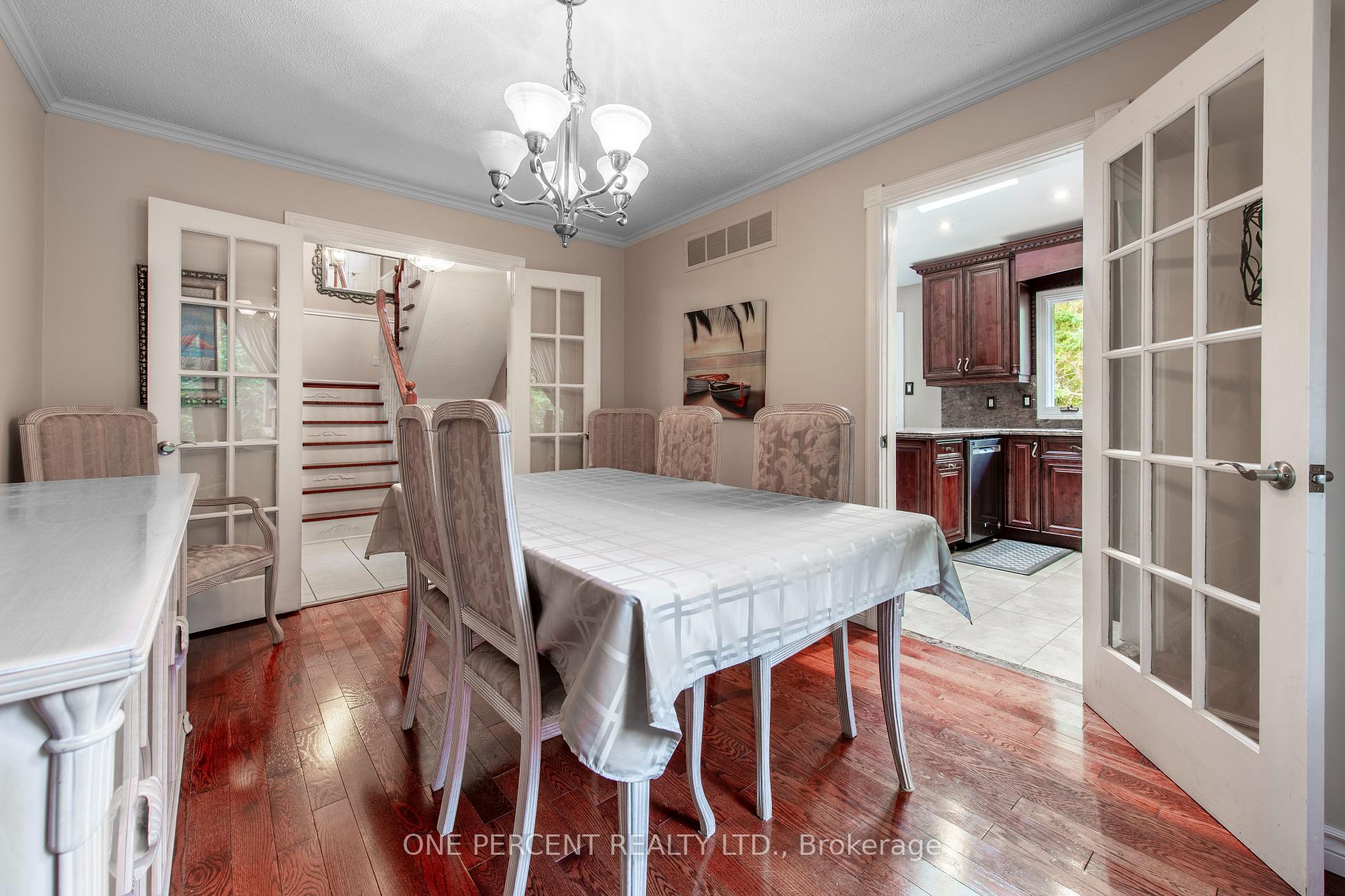 Photo 8 of 52 Boreham Circle, Brampton, Snelgrove — HOMEH