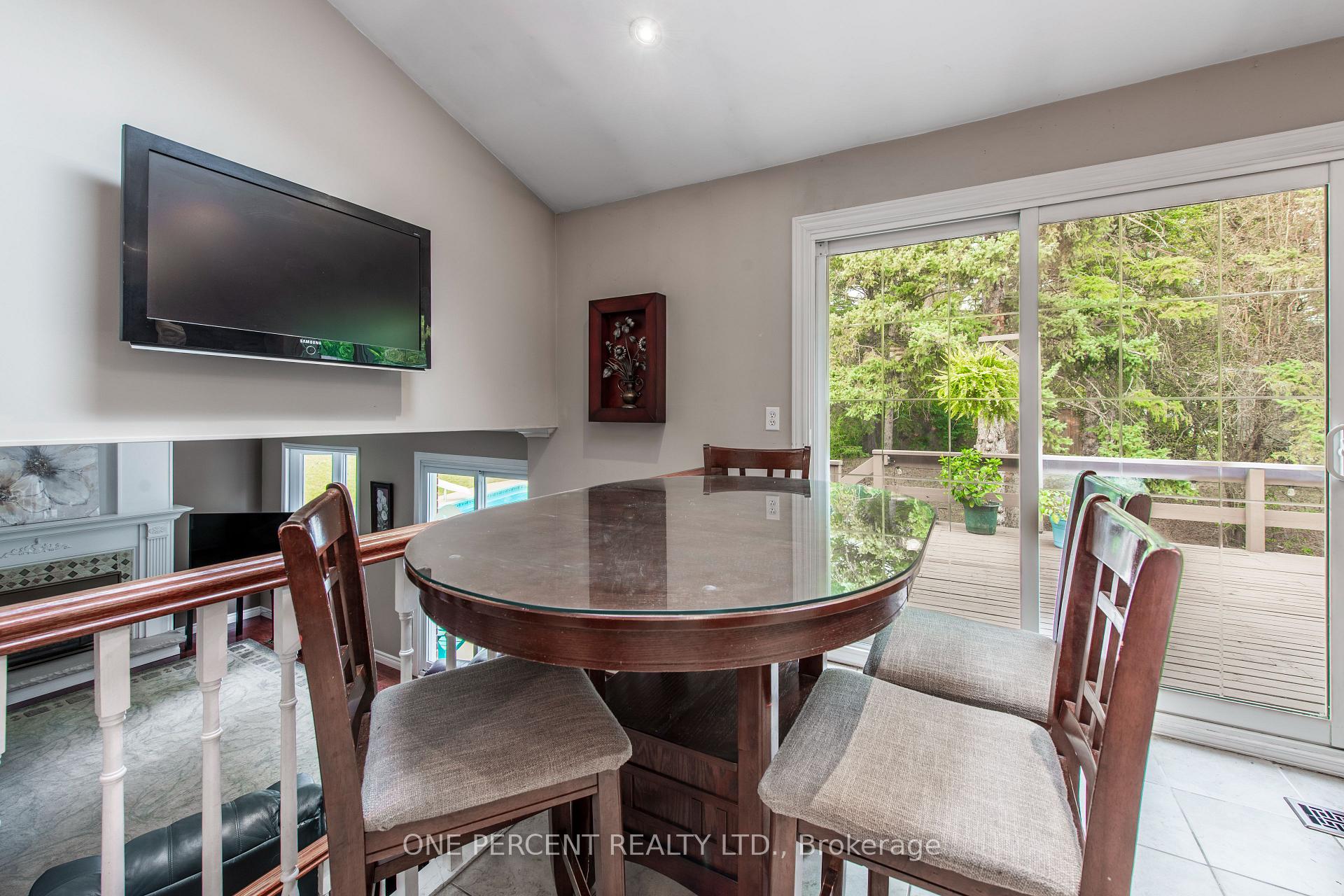 Photo 12 of 52 Boreham Circle, Brampton, Snelgrove — HOMEH