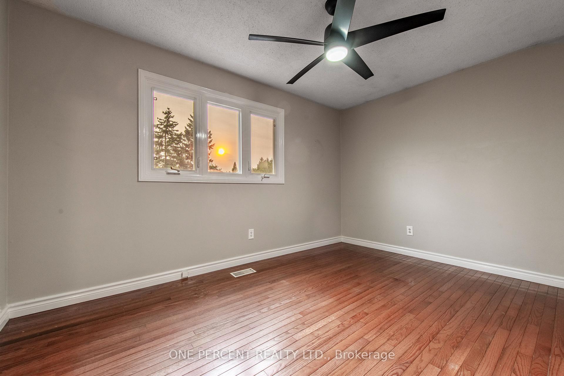 Photo 23 of 52 Boreham Circle, Brampton, Snelgrove — HOMEH