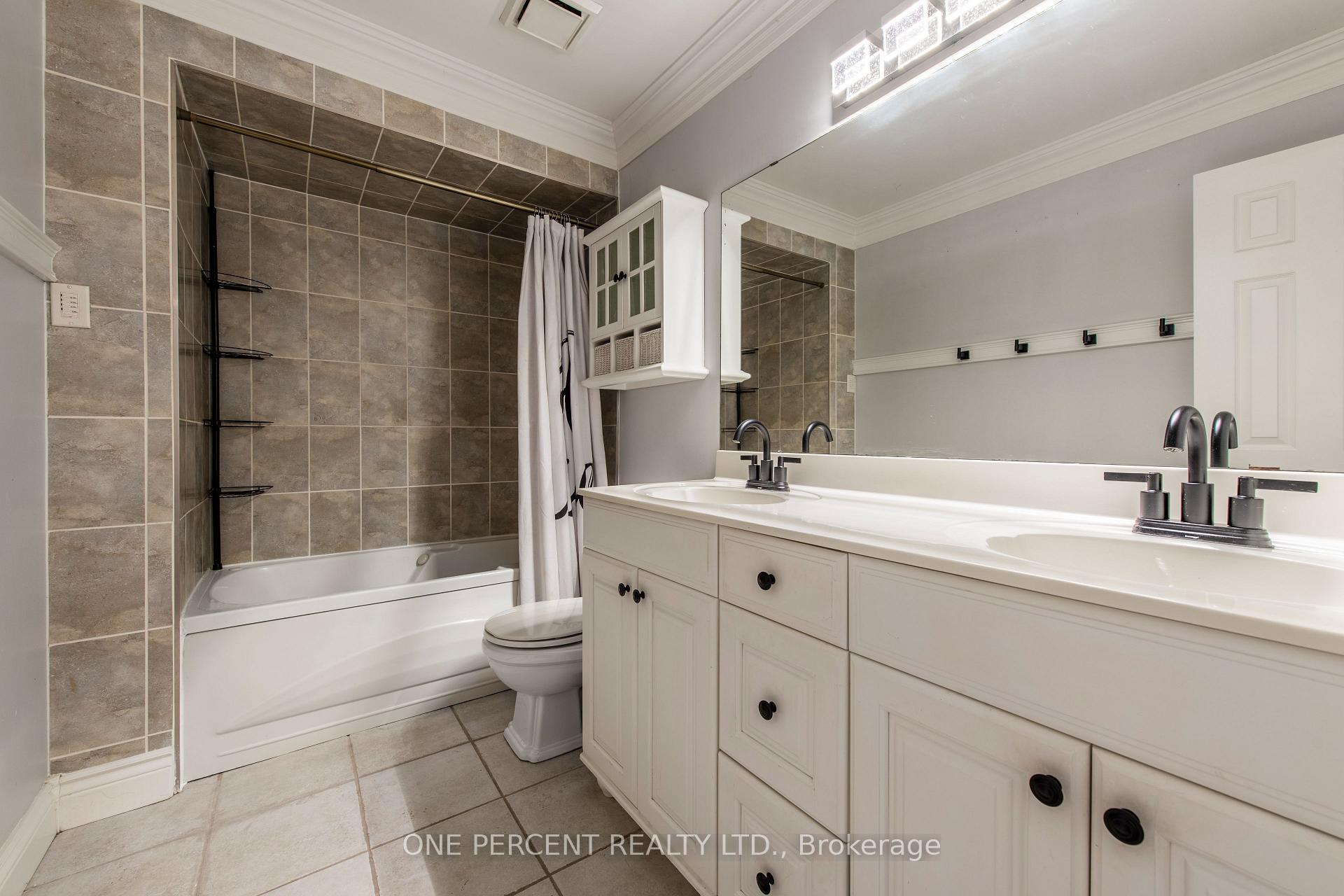 Photo 24 of 52 Boreham Circle, Brampton, Snelgrove — HOMEH
