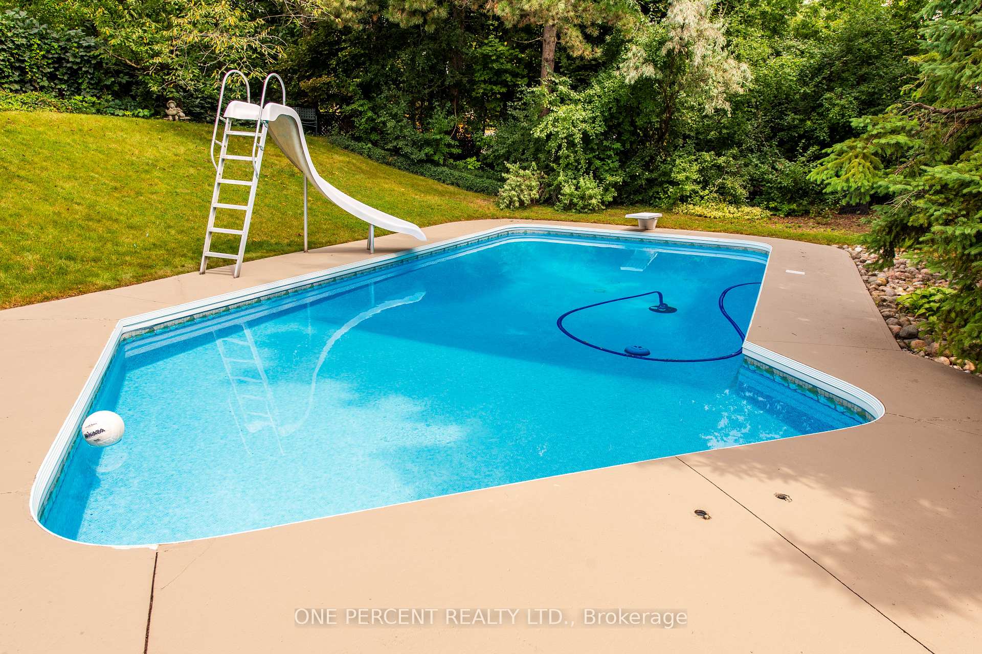 Photo 37 of 52 Boreham Circle, Brampton, Snelgrove — HOMEH