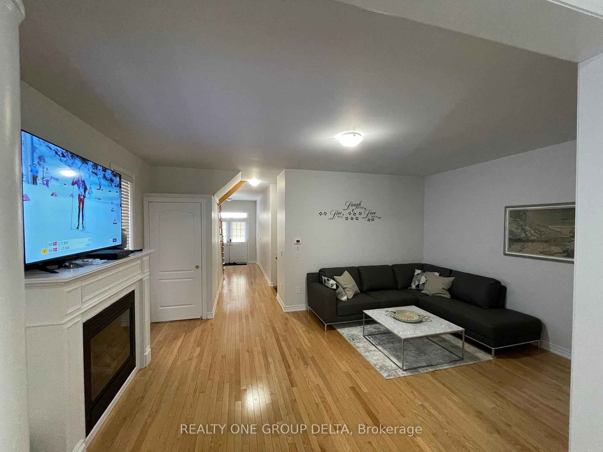 Photo 2 of 98 Aspermont Crescent, Brampton, Bram East — HOMEH