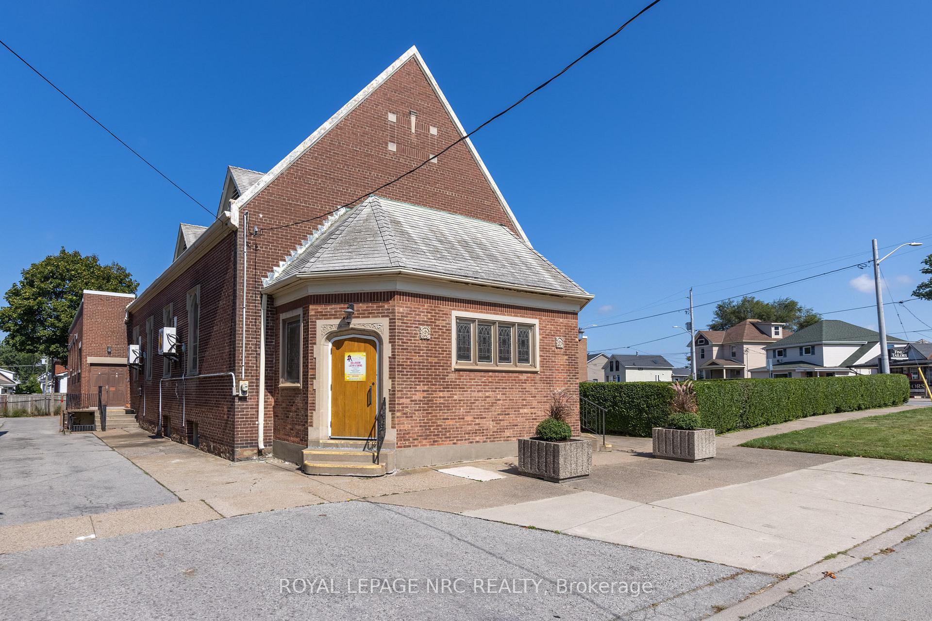 Photo 12 of 103 Maple Street, St. Catharines, Downtown — HOMEH