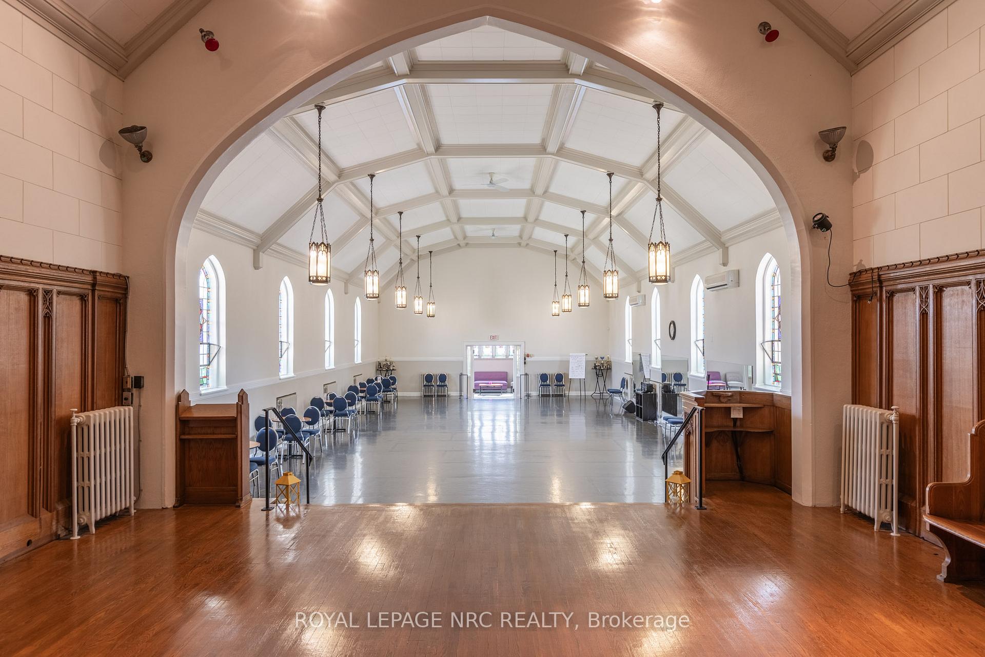 Photo 16 of 103 Maple Street, St. Catharines, Downtown — HOMEH