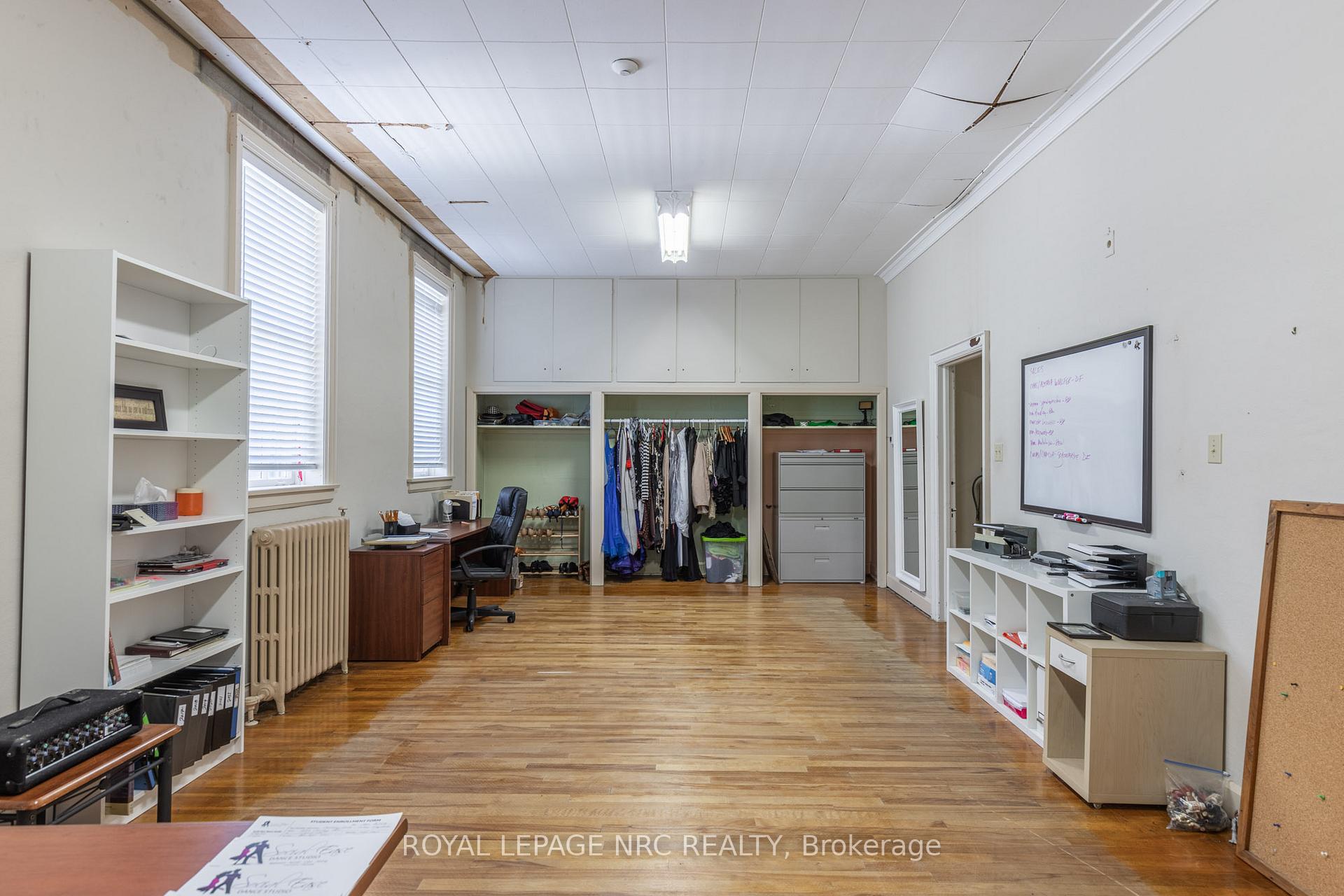 Photo 20 of 103 Maple Street, St. Catharines, Downtown — HOMEH