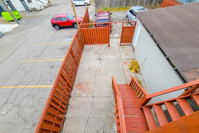 Photo 13 of 300 Balmoral Avenue N, Hamilton, Crown Point — HOMEH