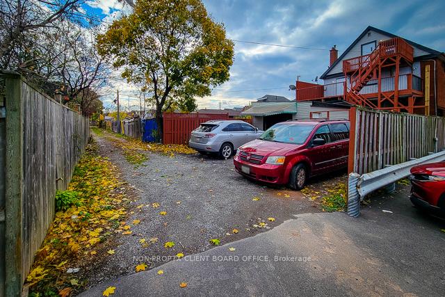 Photo 15 of 300 Balmoral Avenue N, Hamilton, Crown Point — HOMEH