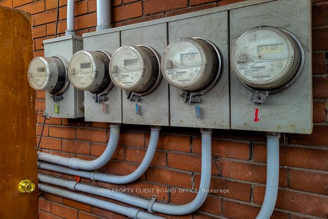 Photo 16 of 300 Balmoral Avenue N, Hamilton, Crown Point — HOMEH