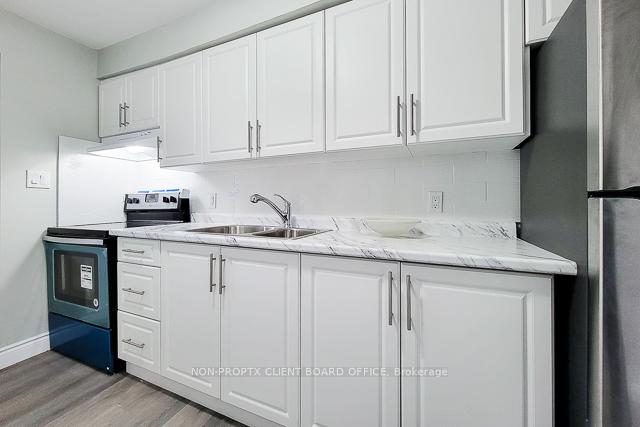 Photo 32 of 300 Balmoral Avenue N, Hamilton, Crown Point — HOMEH