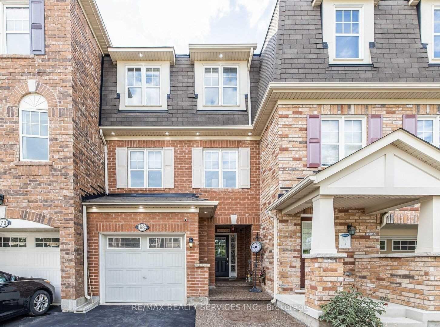 Photo 2 of 68 Colonel Frank Ching Crescent N, Brampton, Fletcher's West — HOMEH