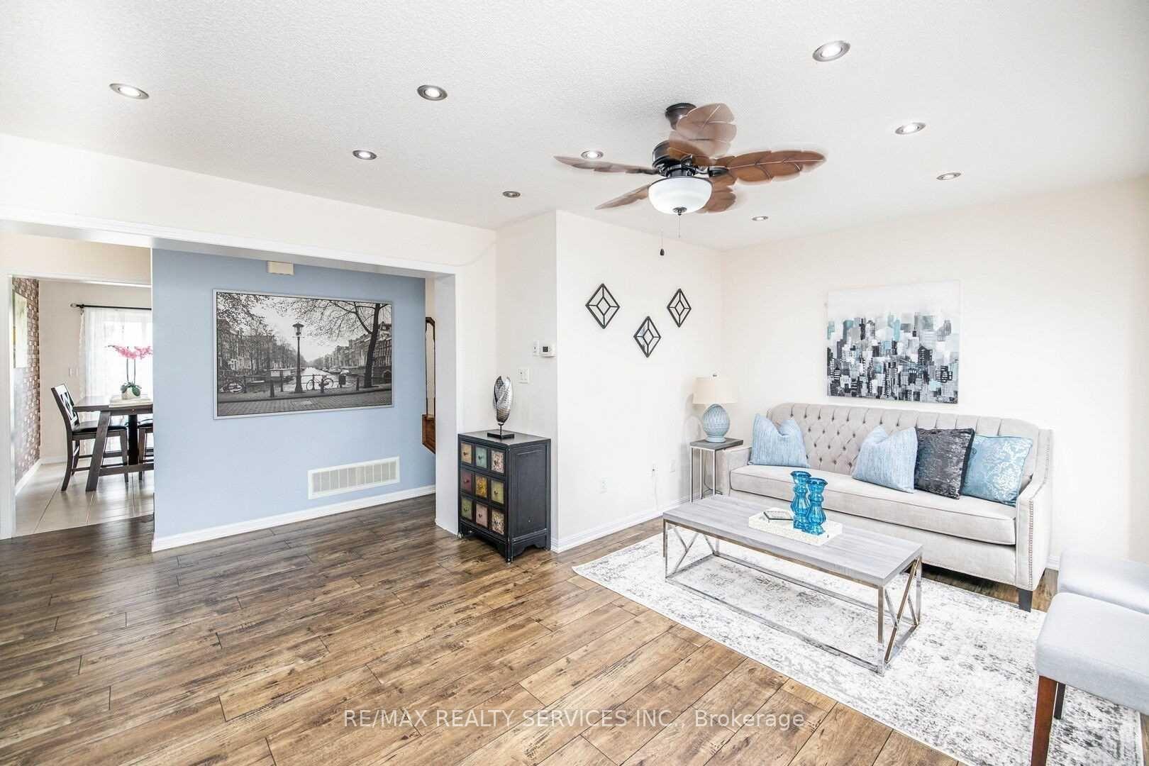 Photo 10 of 68 Colonel Frank Ching Crescent N, Brampton, Fletcher's West — HOMEH