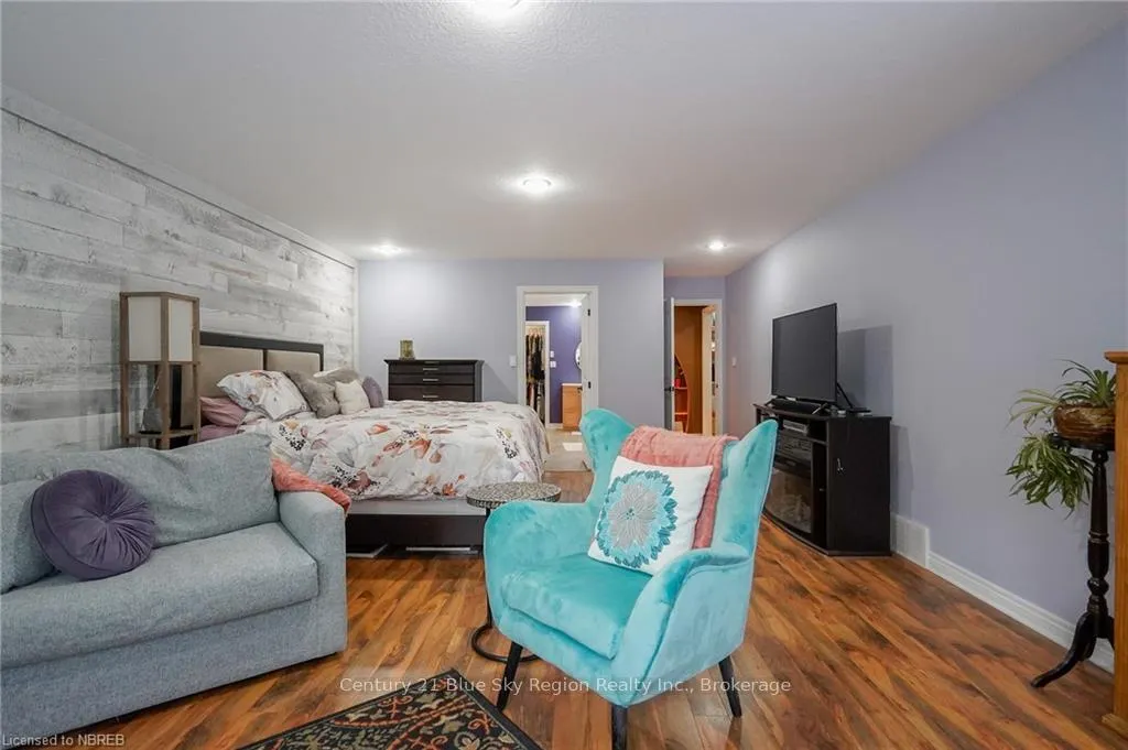 Photo 17 of 1436 Main Street, Callander — HOMEH