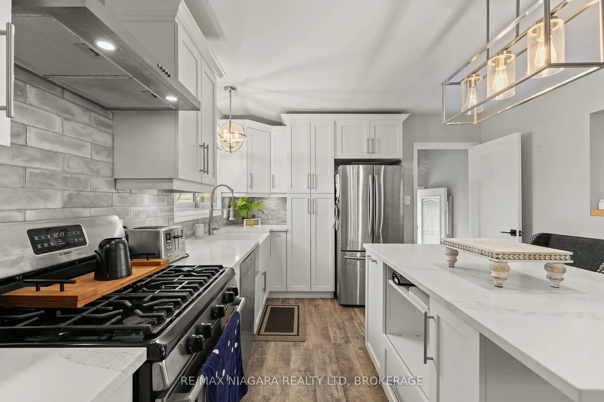 Photo 9 of 8739 Champlain Drive, Niagara Falls, Chippawa — HOMEH