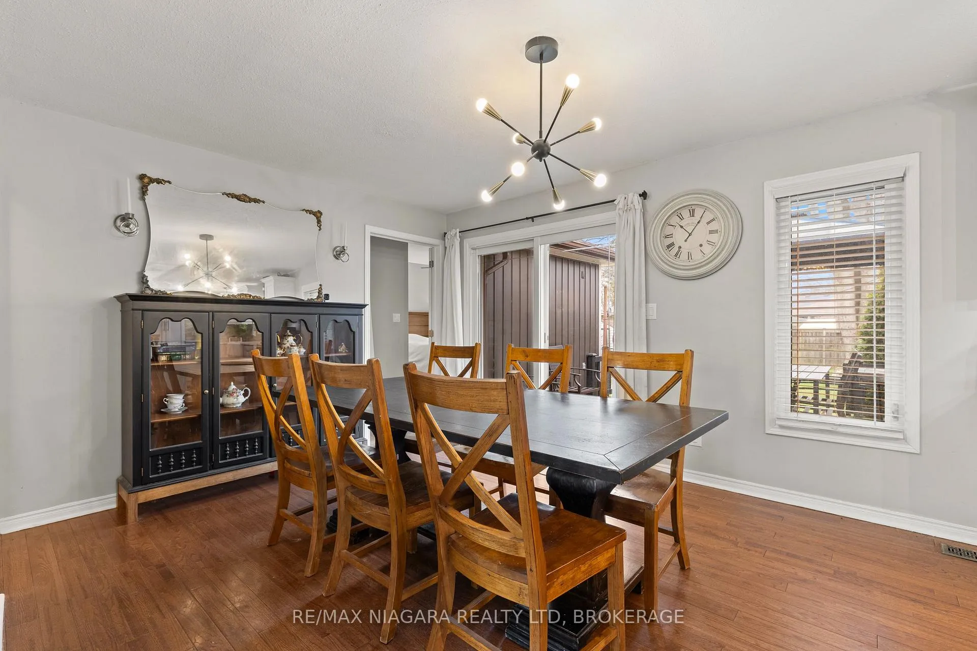 Photo 12 of 8739 Champlain Drive, Niagara Falls, Chippawa — HOMEH