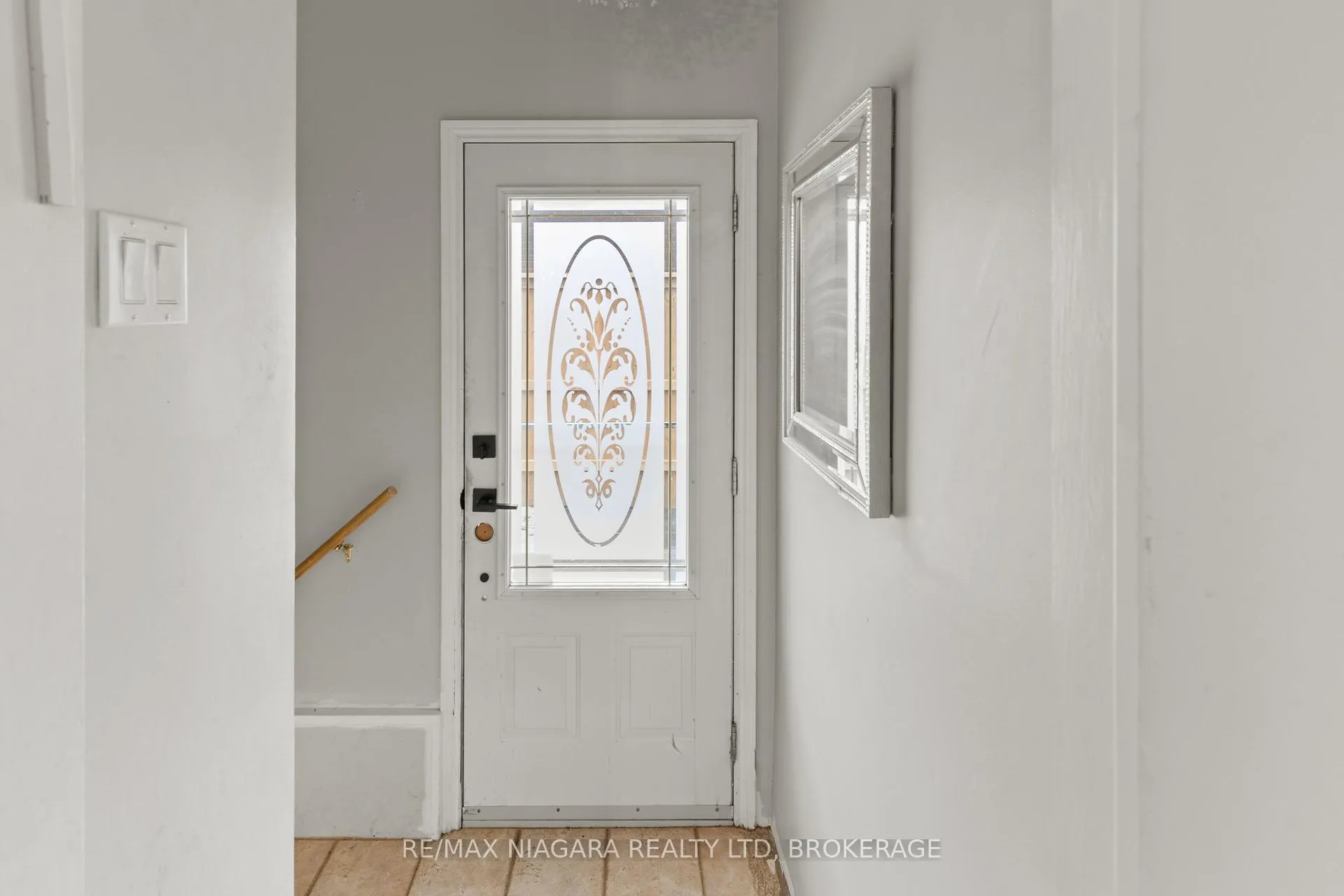 Photo 17 of 8739 Champlain Drive, Niagara Falls, Chippawa — HOMEH