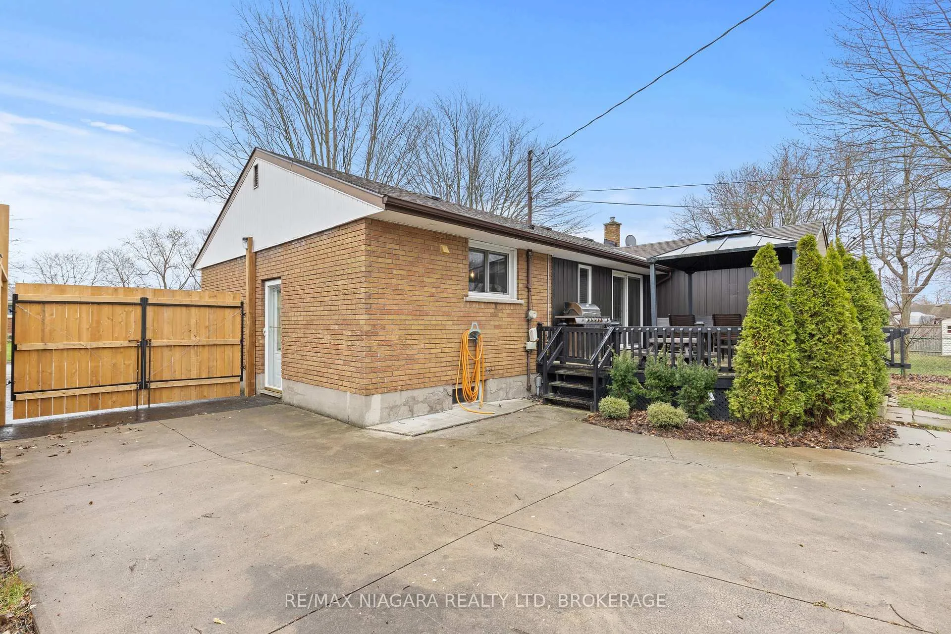 Photo 26 of 8739 Champlain Drive, Niagara Falls, Chippawa — HOMEH