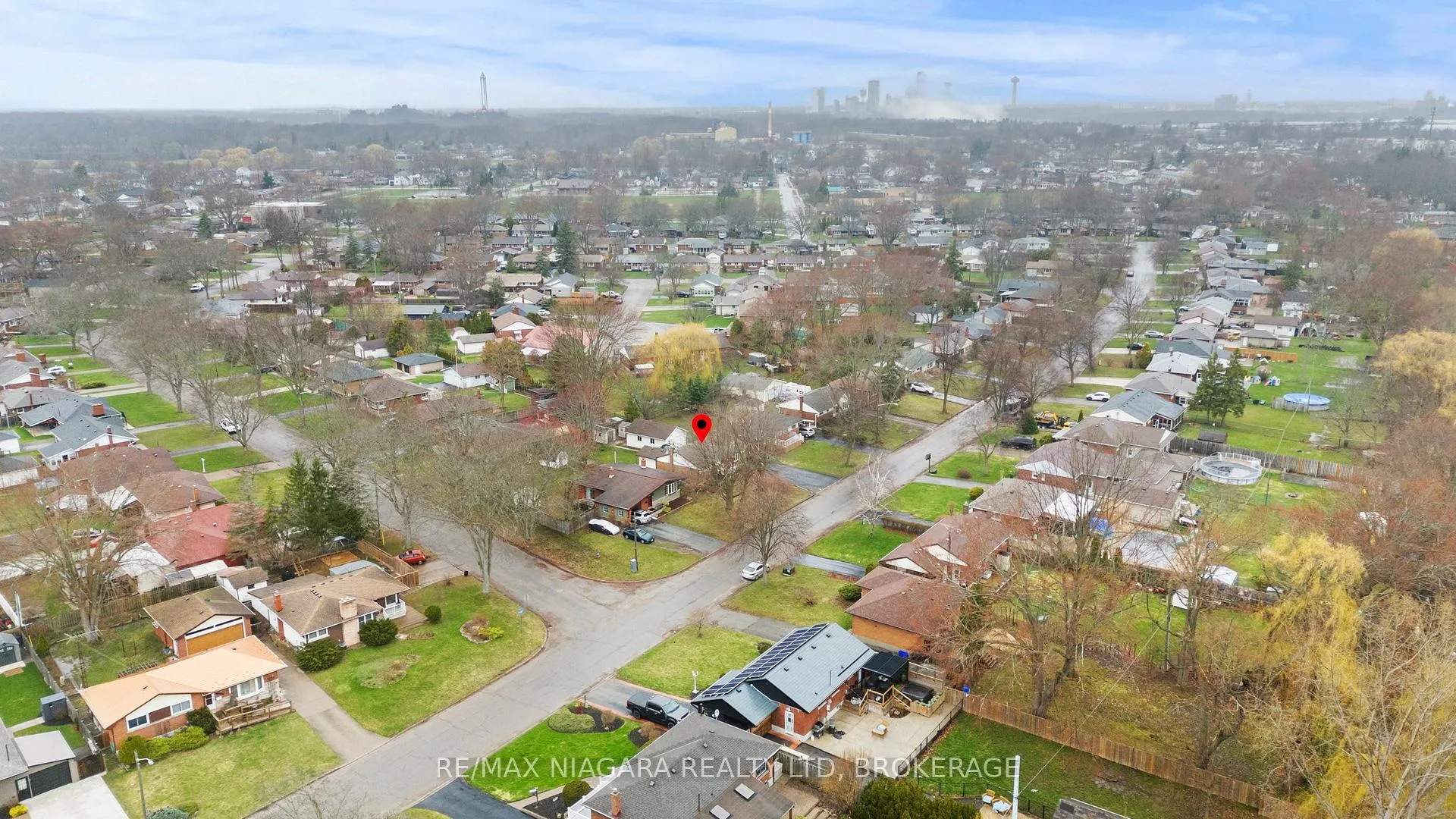 Photo 30 of 8739 Champlain Drive, Niagara Falls, Chippawa — HOMEH