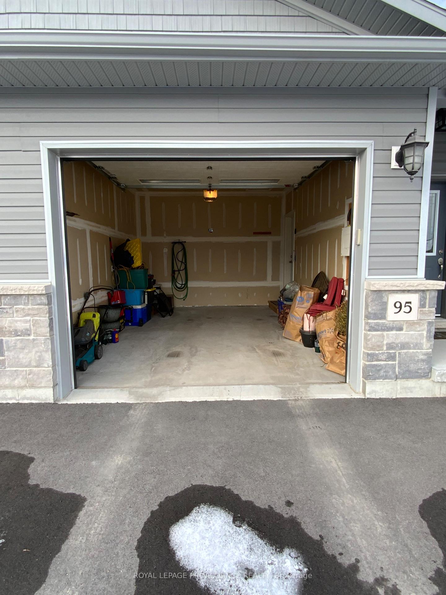 Photo 16 of 95 Barley Trail, Stirling-Rawdon, Stirling Ward — HOMEH