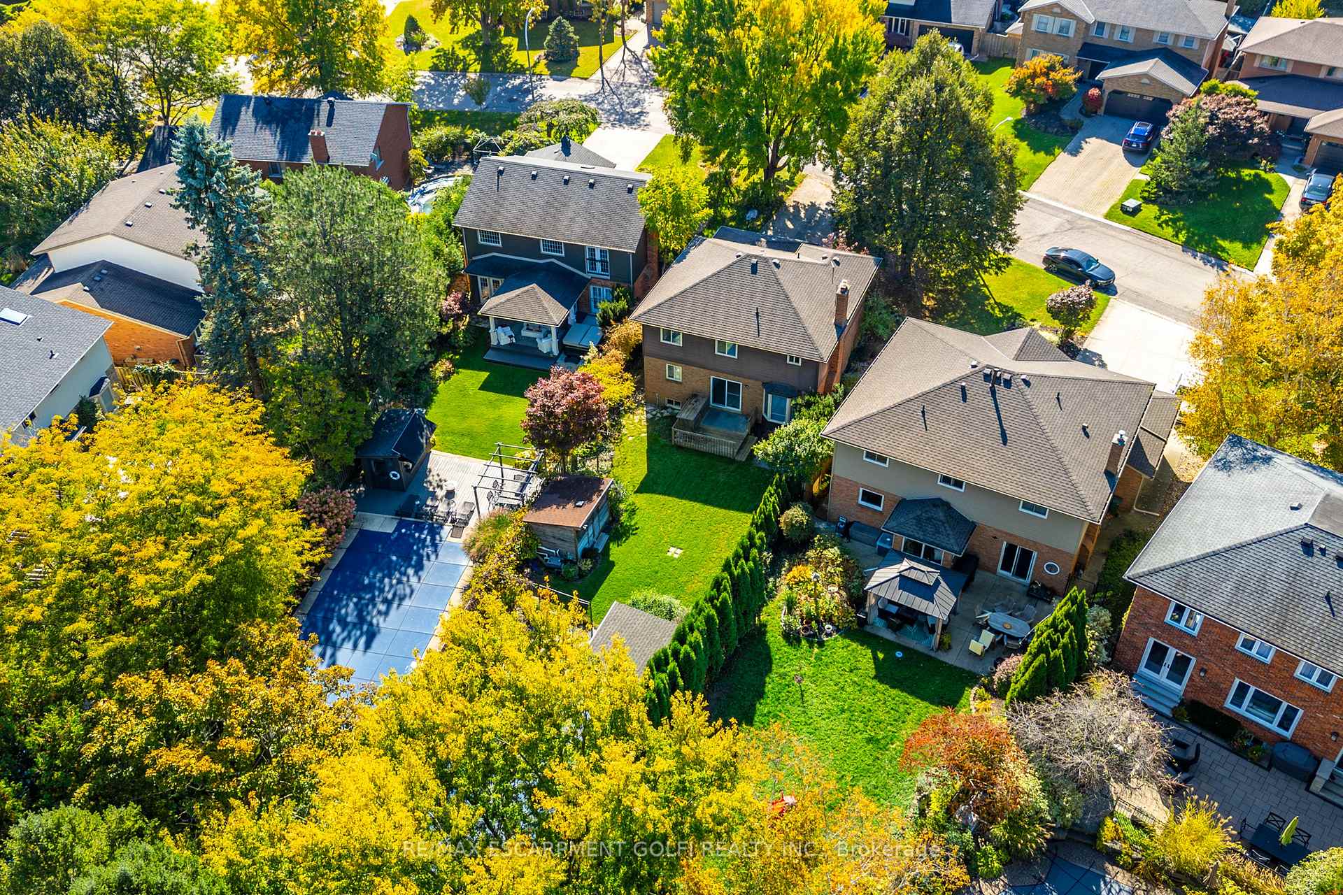 Photo 39 of 305 Woodland Drive, Hamilton, Ancaster — HOMEH
