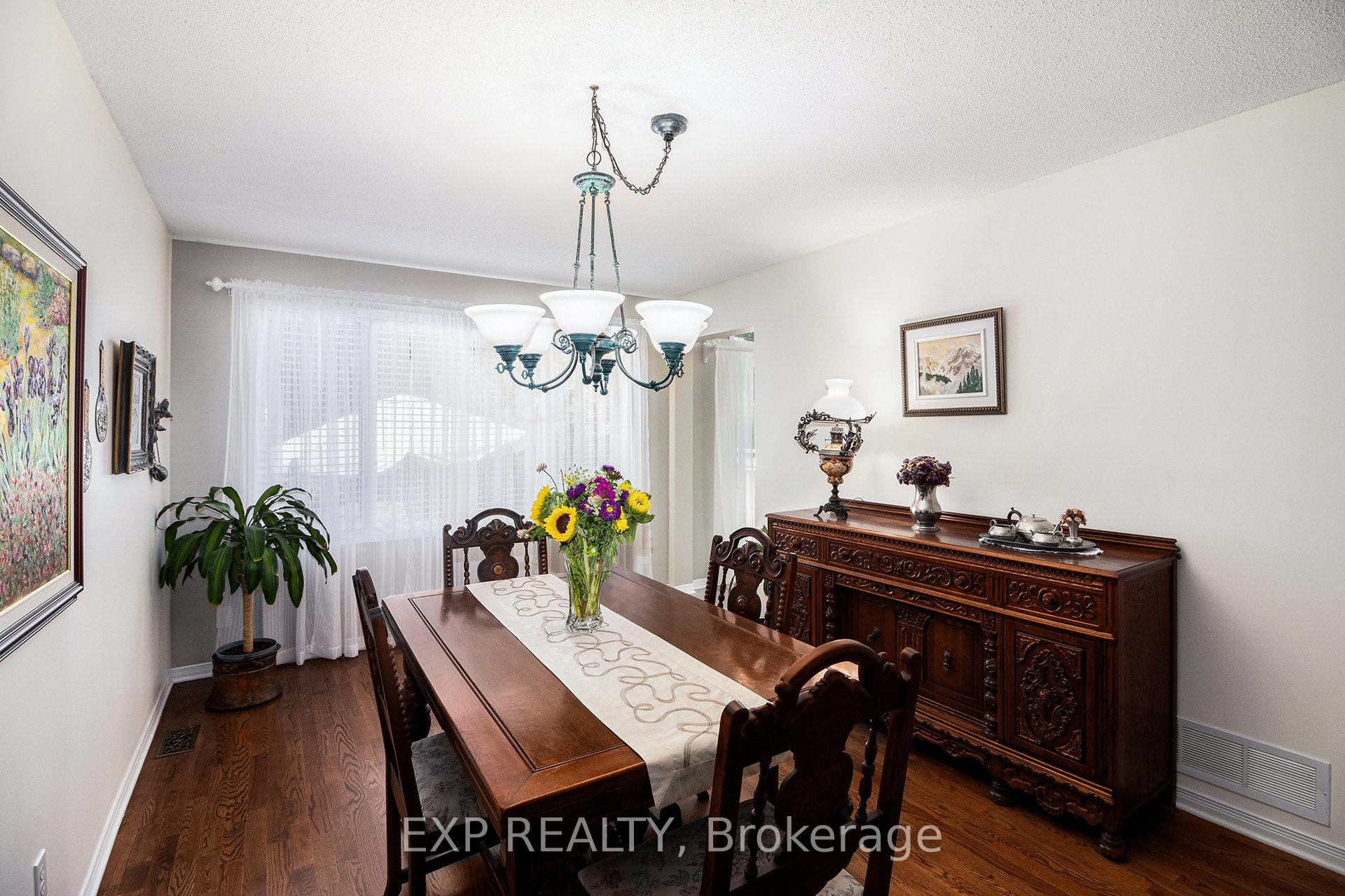 Photo 12 of 1298 Silvestri Crescent, Ottawa, Carson Grove — HOMEH
