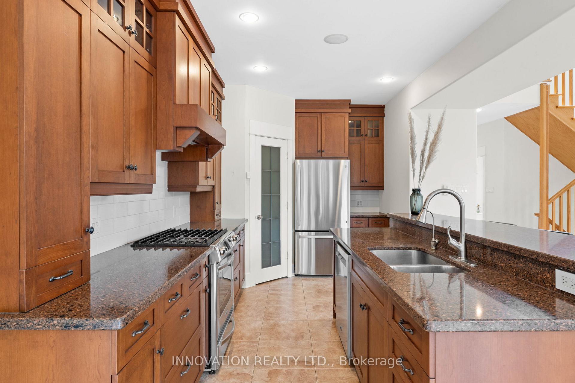 Photo 9 of 199 Blackberry Way, Ottawa, Dunrobin Shores — HOMEH