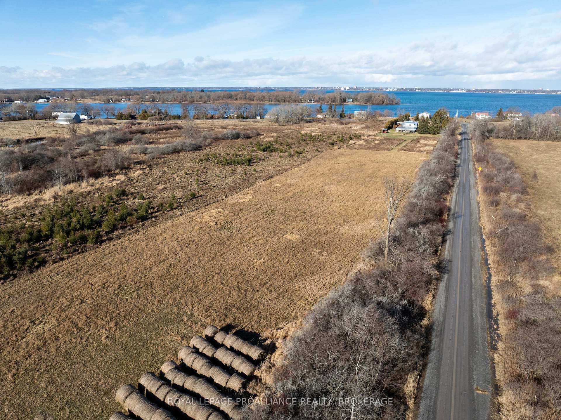 Photo 1 of 21 Third Line Road, Frontenac Islands, The Islands — HOMEH