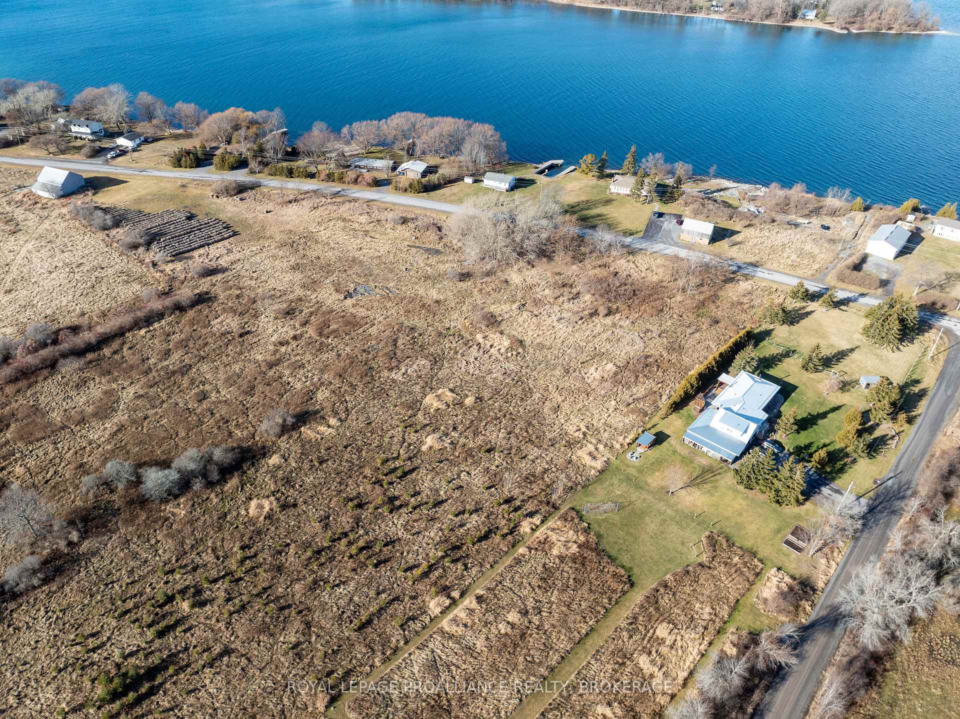 Photo 15 of 21 Third Line Road, Frontenac Islands, The Islands — HOMEH