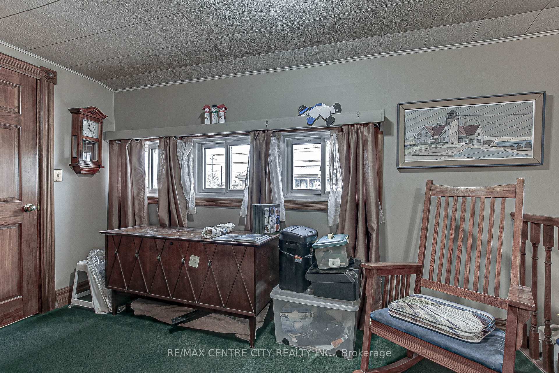 Photo 8 of 268 Wellington Street, St. Thomas — HOMEH