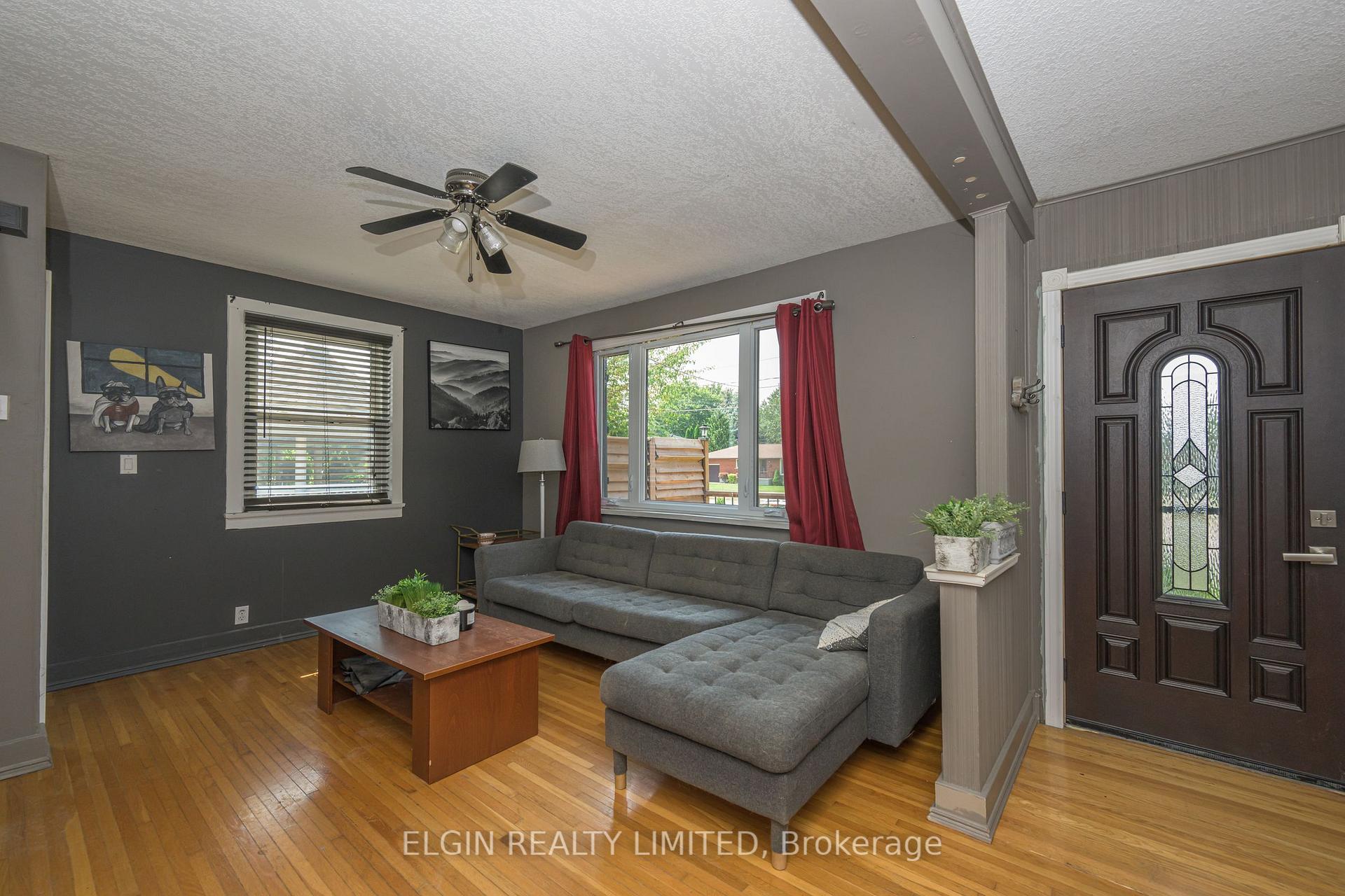 Photo 10 of 27 Fairview Avenue, St. Thomas — HOMEH