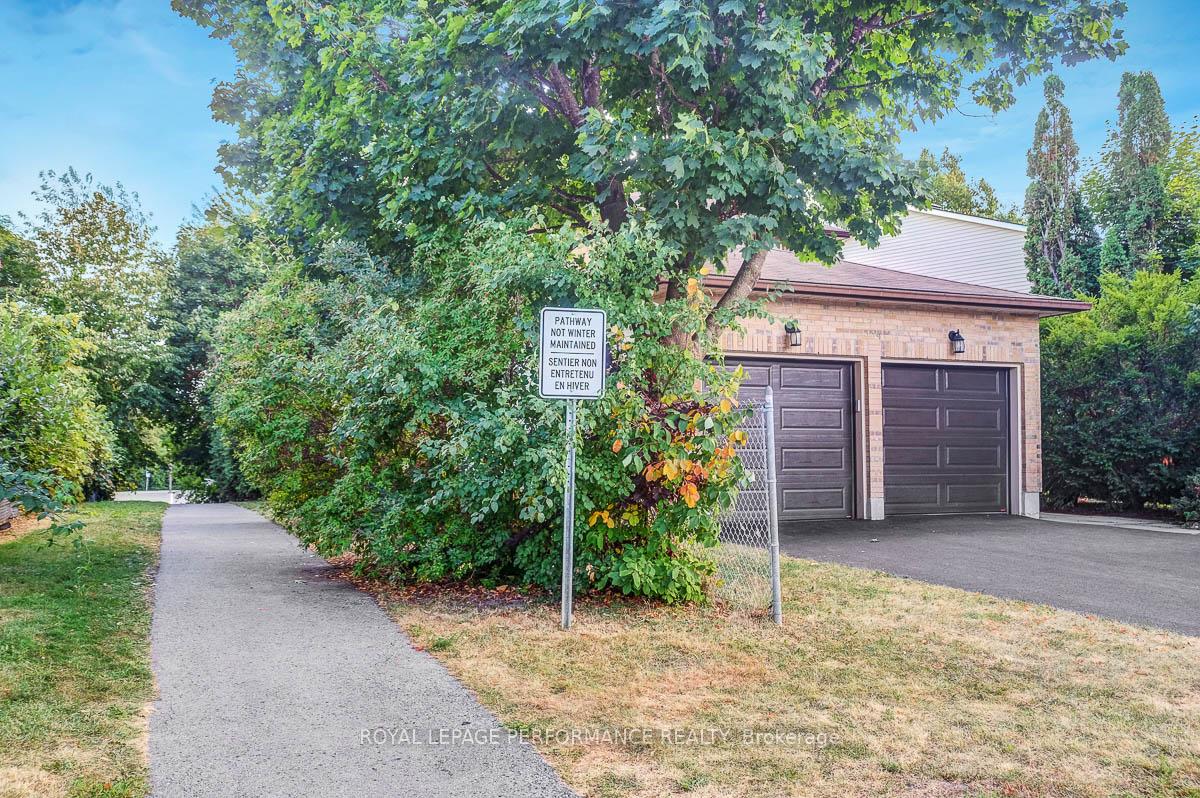 Photo 35 of 114 Four Seasons Drive, Ottawa, Borden Farm/Stewart Farm/Carleton Heights/Parkwood Hills — HOMEH