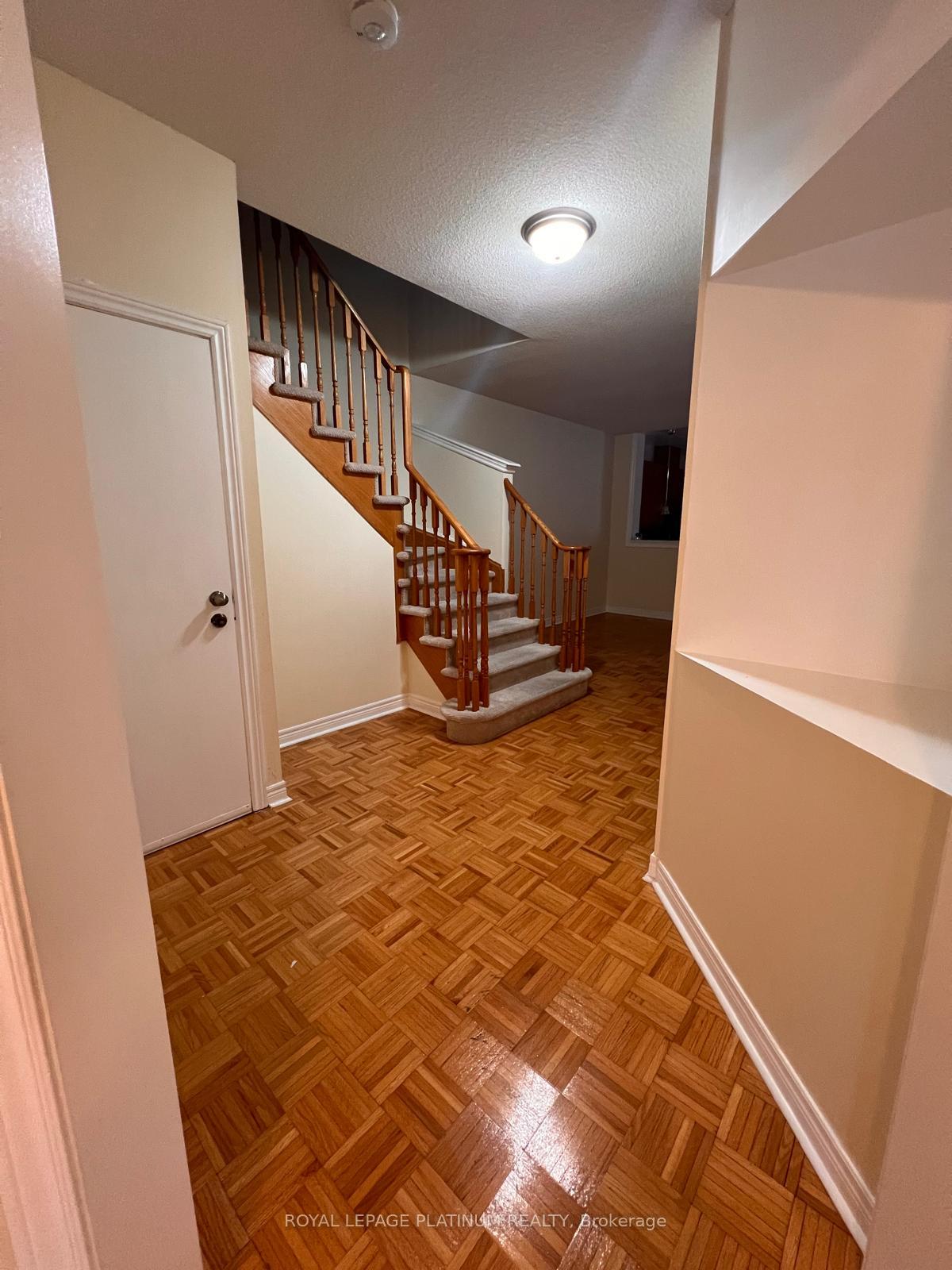 Photo 15 of 8 Rocky Point Crescent, Brampton, Madoc — HOMEH