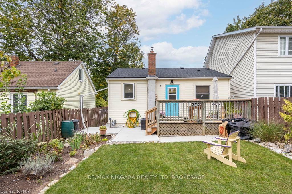 Photo 4 of 100 Arthur Street, St. Catharines, Port Weller — HOMEH