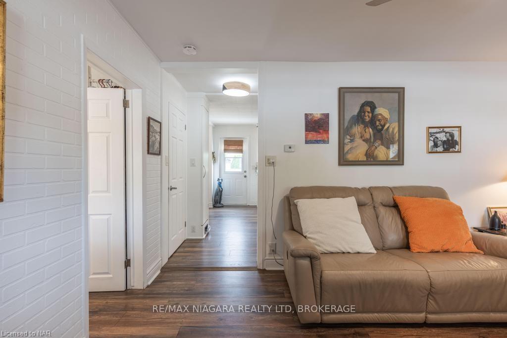 Photo 9 of 100 Arthur Street, St. Catharines, Port Weller — HOMEH