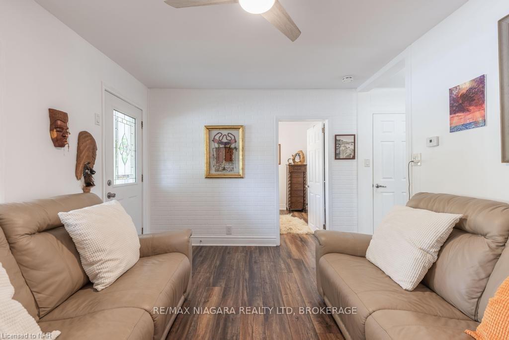 Photo 12 of 100 Arthur Street, St. Catharines, Port Weller — HOMEH