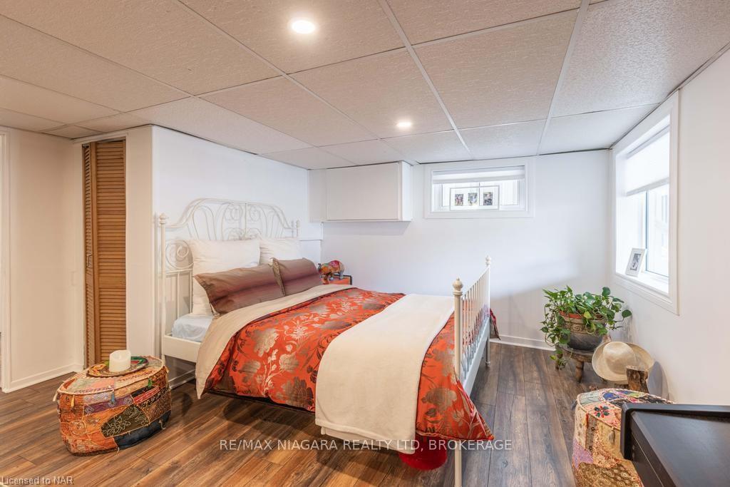 Photo 17 of 100 Arthur Street, St. Catharines, Port Weller — HOMEH