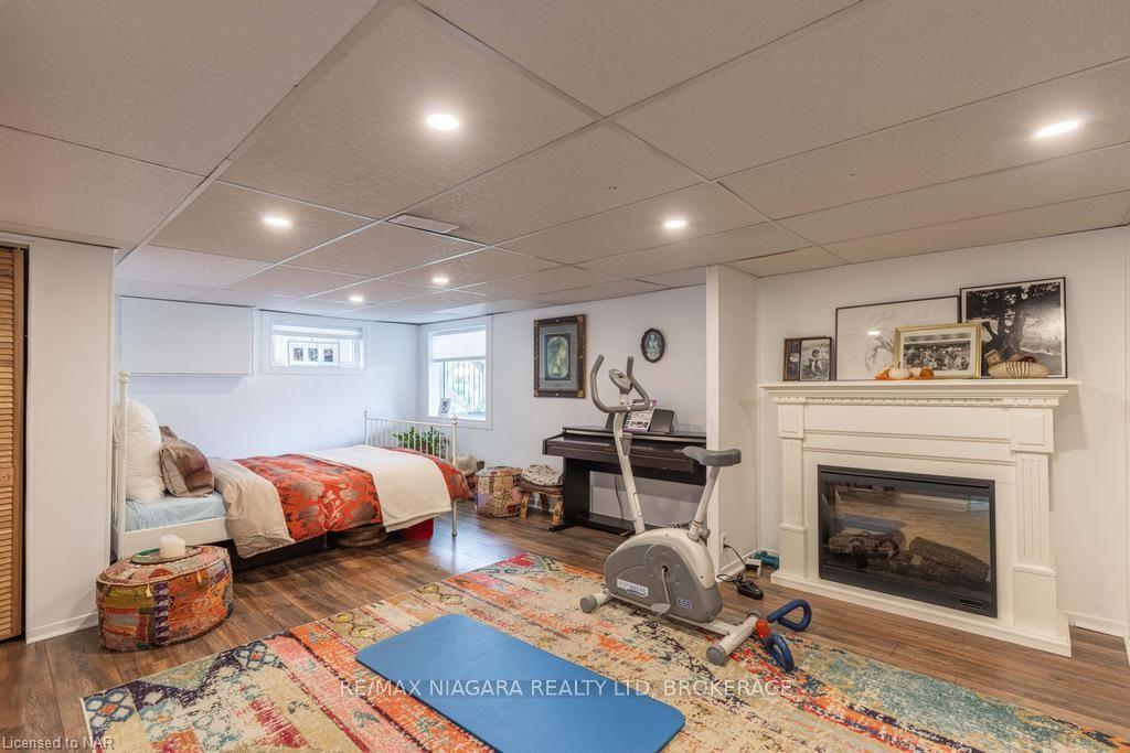 Photo 18 of 100 Arthur Street, St. Catharines, Port Weller — HOMEH