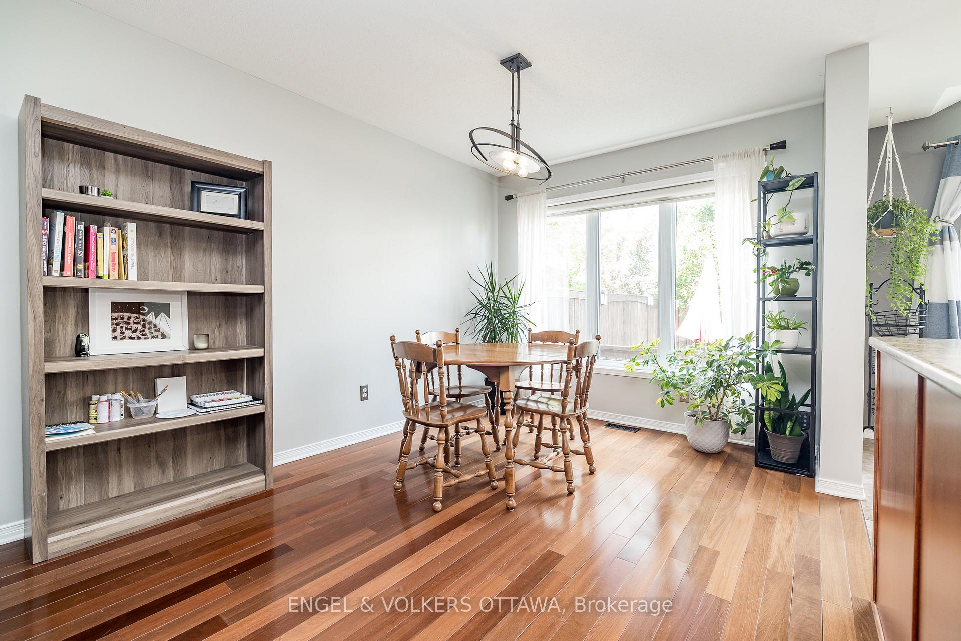 Photo 7 of 415 Citadel Crescent, Ottawa, Barrhaven - Strandherd — HOMEH