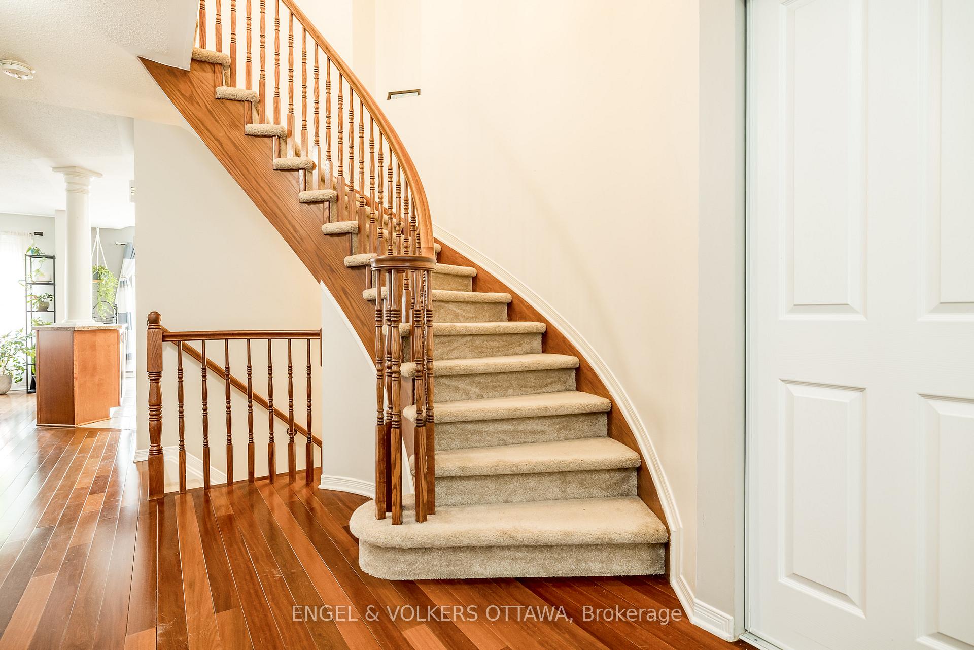 Photo 17 of 415 Citadel Crescent, Ottawa, Barrhaven - Strandherd — HOMEH