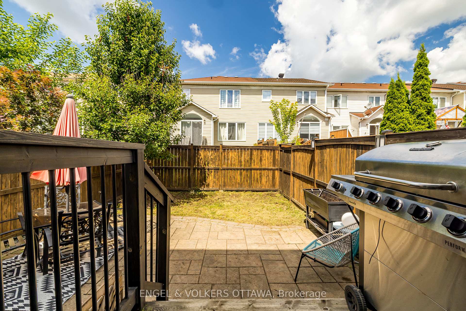 Photo 35 of 415 Citadel Crescent, Ottawa, Barrhaven - Strandherd — HOMEH