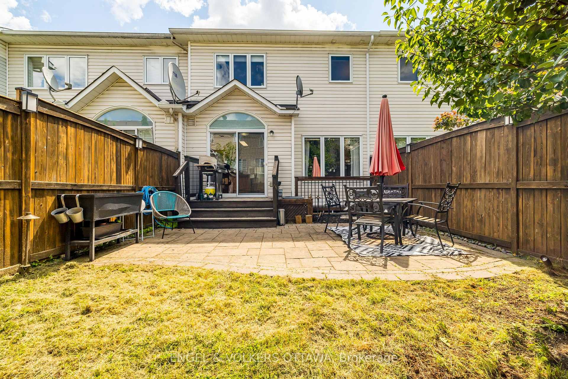 Photo 39 of 415 Citadel Crescent, Ottawa, Barrhaven - Strandherd — HOMEH