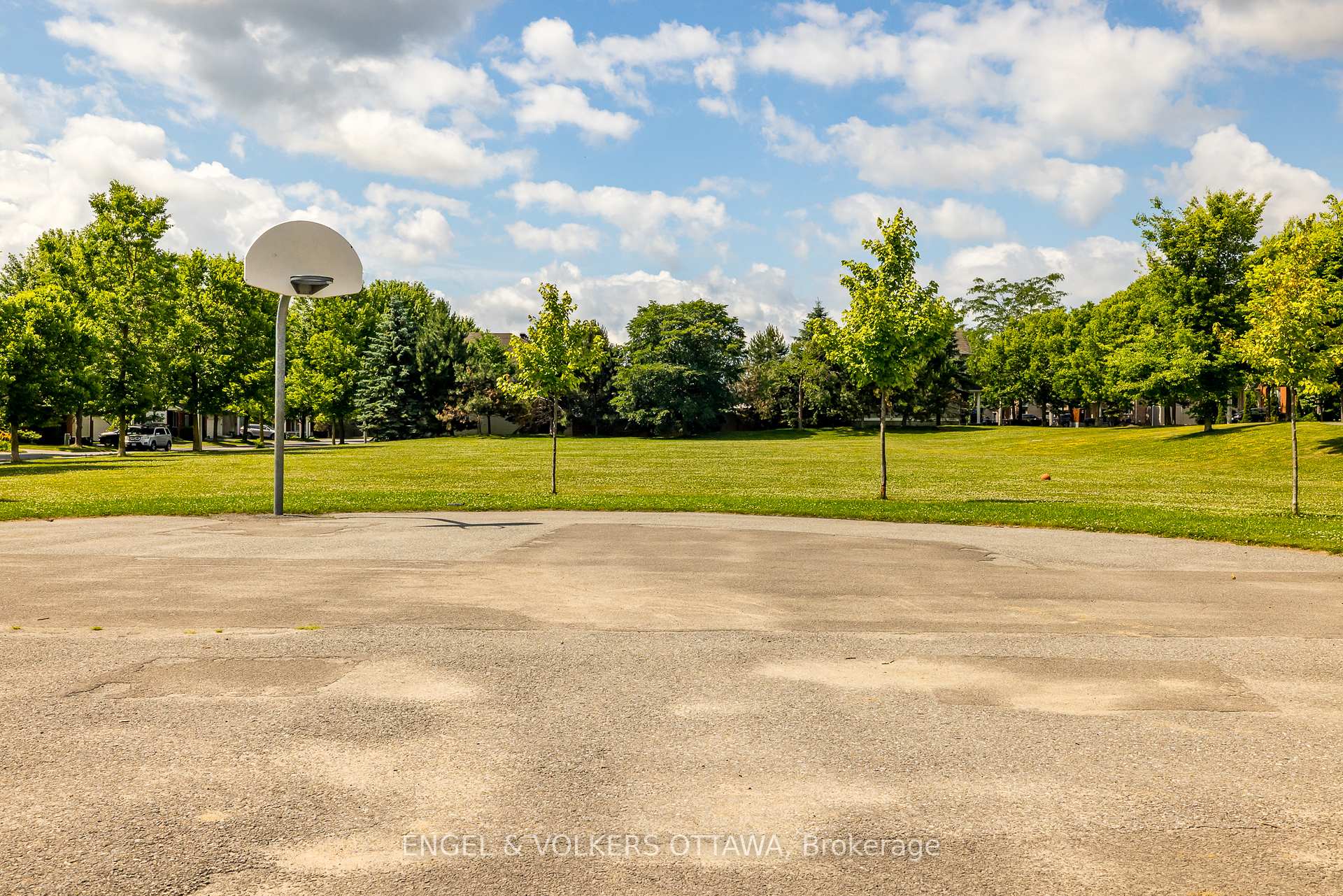Photo 41 of 415 Citadel Crescent, Ottawa, Barrhaven - Strandherd — HOMEH