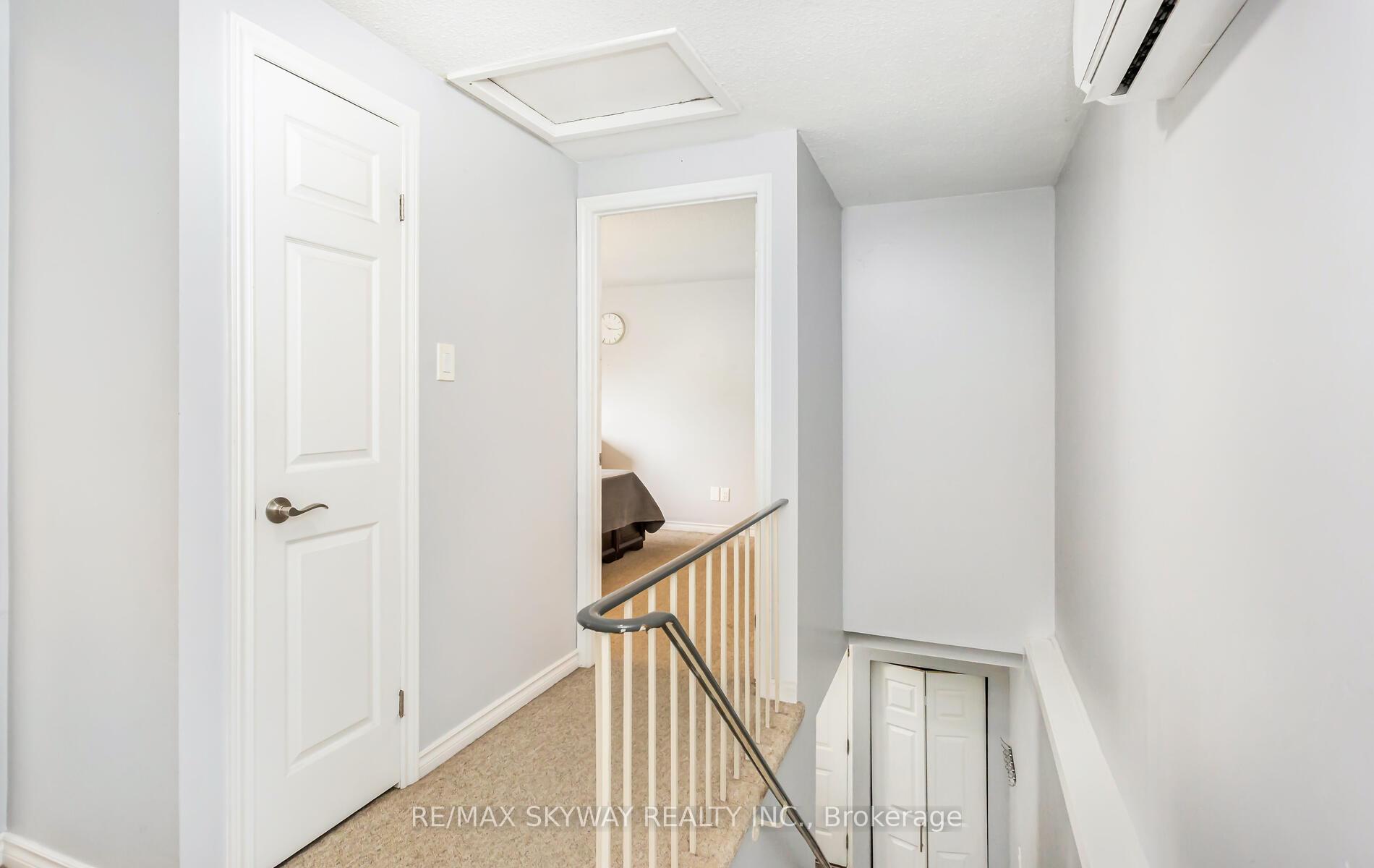 Photo 11 of 45 Hoskins Square, Brampton, Central Park — HOMEH