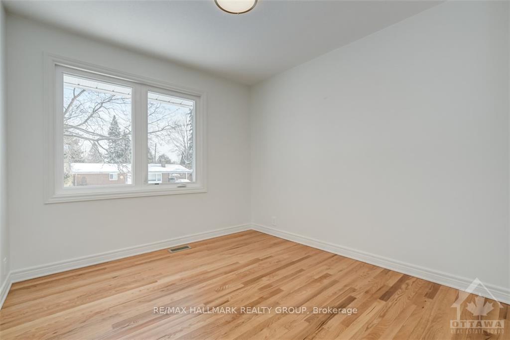 Photo 10 of 52 Cleadon Drive, Ottawa, Crystal Beach — HOMEH