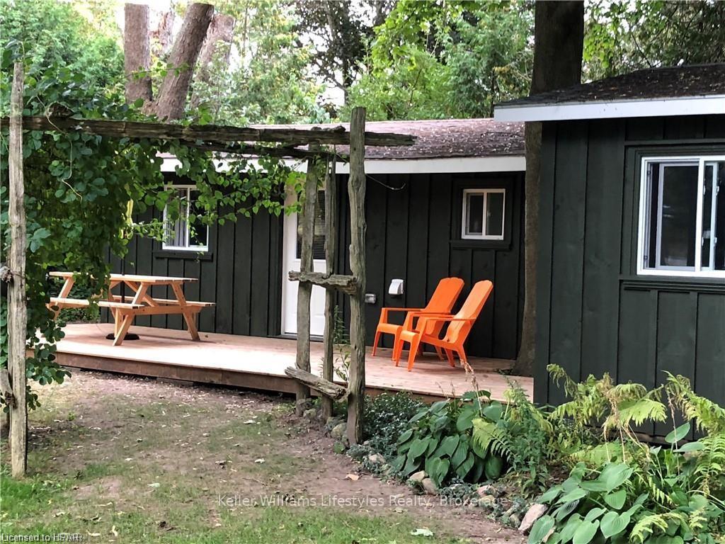 Photo 1 of 5 Victoria Place, Bluewater, Bayfield — HOMEH