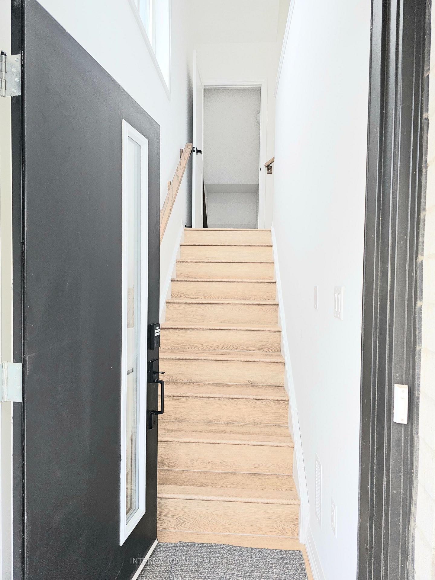 Photo 4 of Unit 101, 55 Tom Brown Drive, Brant, Paris — HOMEH