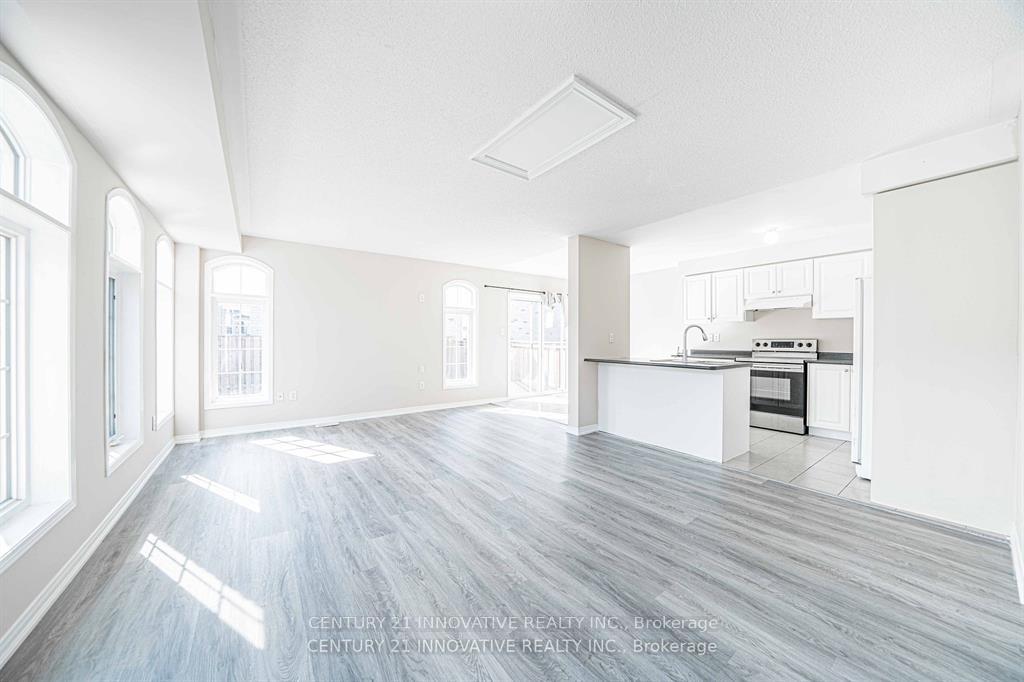 Photo 4 of 11 Barnham Street, Ajax, Central East — HOMEH