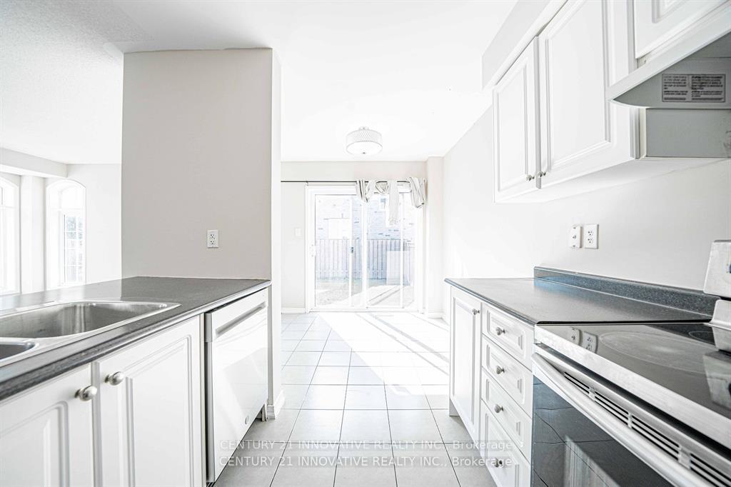 Photo 16 of 11 Barnham Street, Ajax, Central East — HOMEH