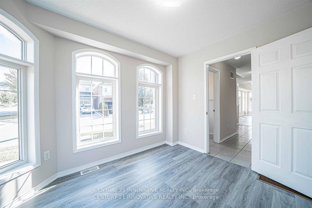 Photo 27 of 11 Barnham Street, Ajax, Central East — HOMEH